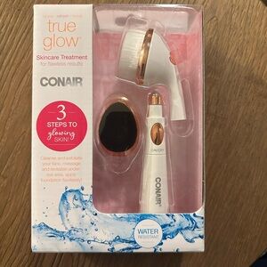 Conair True Glow Facial Brush - White and Gold
